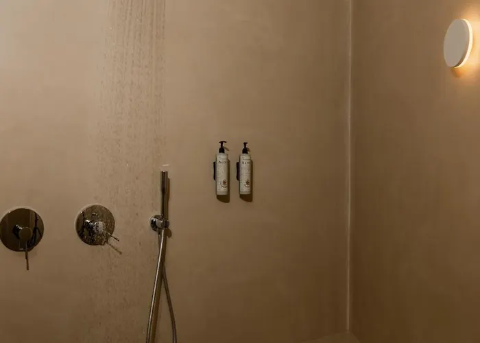 Santopaz ホテル イア